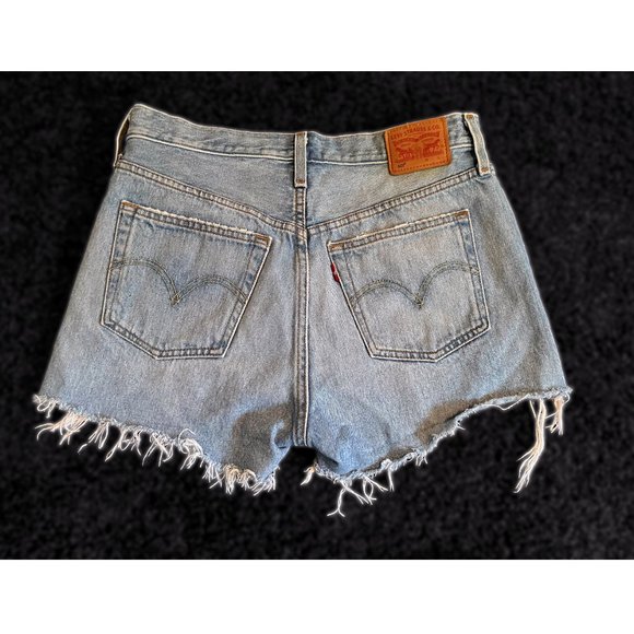 Levi's 501 Original High Waisted Shorts - Picture 3 of 5